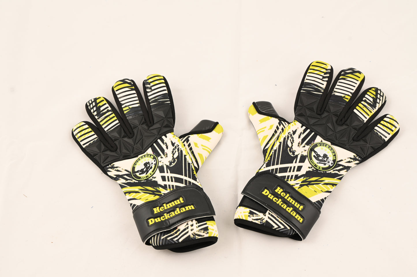 Manusi HD86 numarul 10 Black Catch